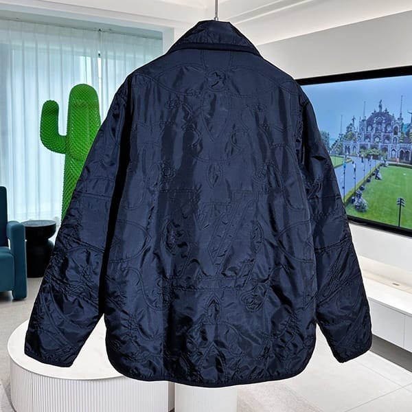 売上総額１位！ルイヴィトン キルテッドオーバーシャツ 並行輸入品 1AFWK0